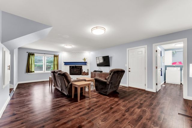 5529 S Dollison Avenue, Springfield, MO 65810