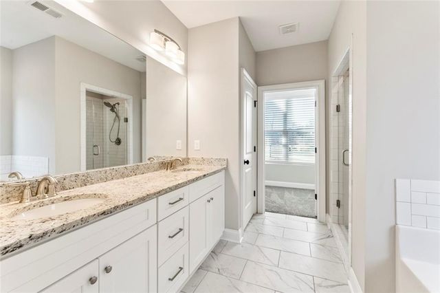 805 Carnegie Court, Locust Grove, GA 30248