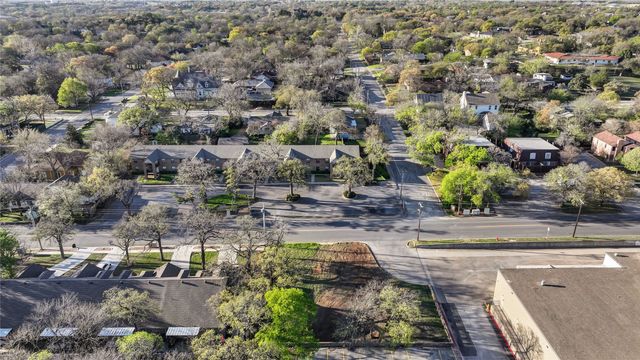 514 W Oak Street, Weatherford, TX 76086