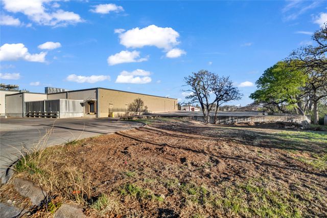 514 W Oak Street, Weatherford, TX 76086