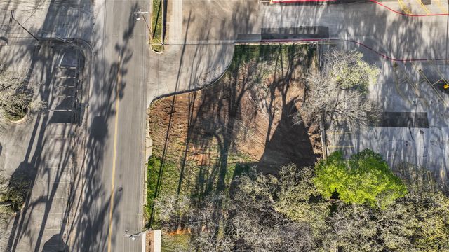 514 W Oak Street, Weatherford, TX 76086