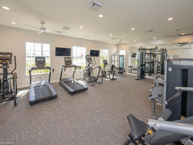 1130 Rolling Brook LN, Naples, FL 34114