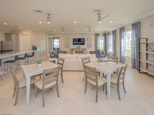 1130 Rolling Brook LN, Naples, FL 34114