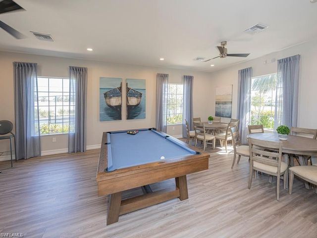 1130 Rolling Brook LN, Naples, FL 34114