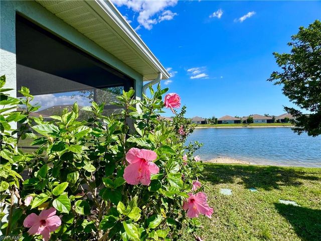 1130 Rolling Brook LN, Naples, FL 34114