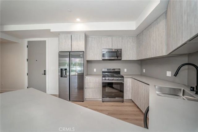 2828 London Street 307, Los Angeles, CA 90026