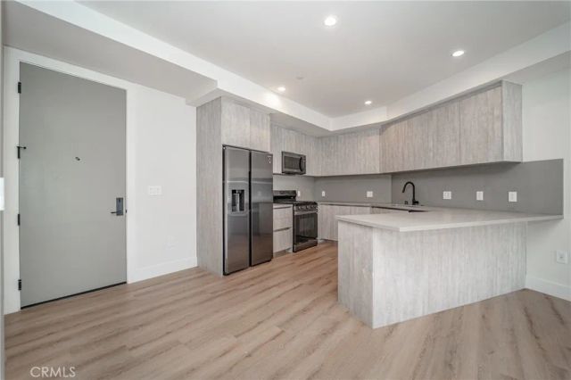 2828 London Street 307, Los Angeles, CA 90026