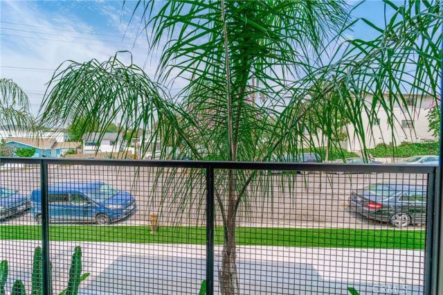 2828 London Street 307, Los Angeles, CA 90026