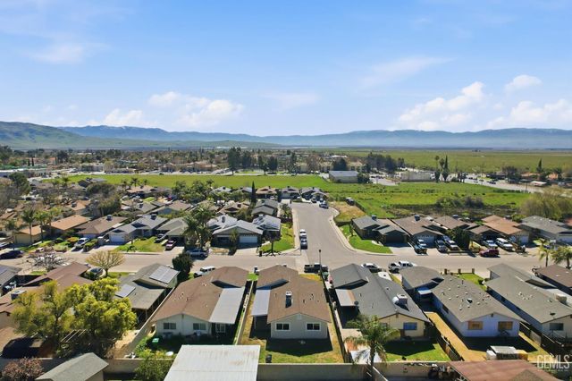 220 Wooner Drive, Arvin, CA 93203