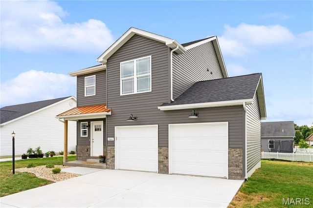 7066 Savannah Drive, Glen Carbon, IL 62034