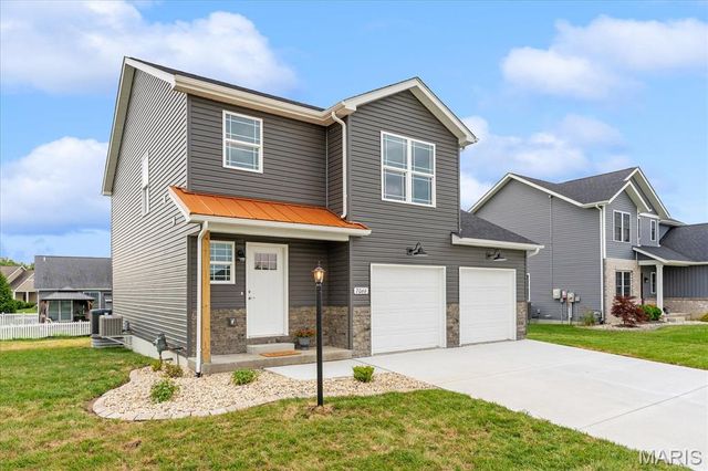 7066 Savannah Drive, Glen Carbon, IL 62034