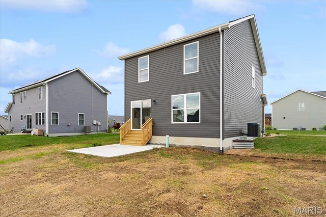7066 Savannah Drive, Glen Carbon, IL 62034