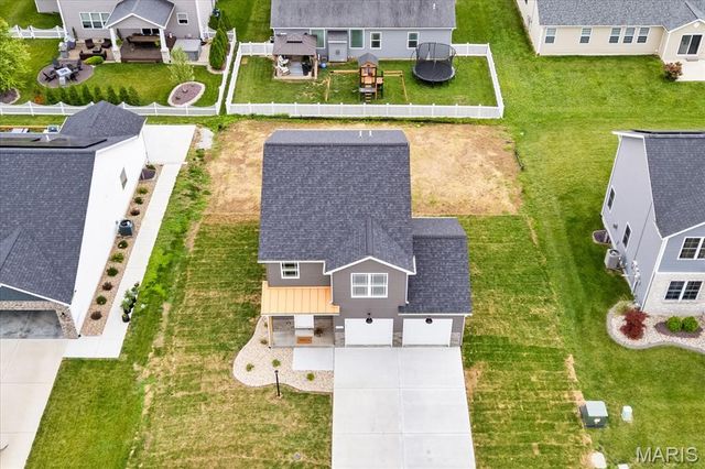 7066 Savannah Drive, Glen Carbon, IL 62034