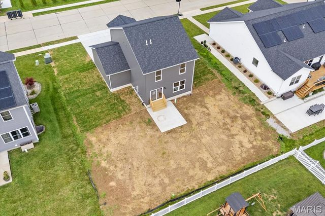 7066 Savannah Drive, Glen Carbon, IL 62034