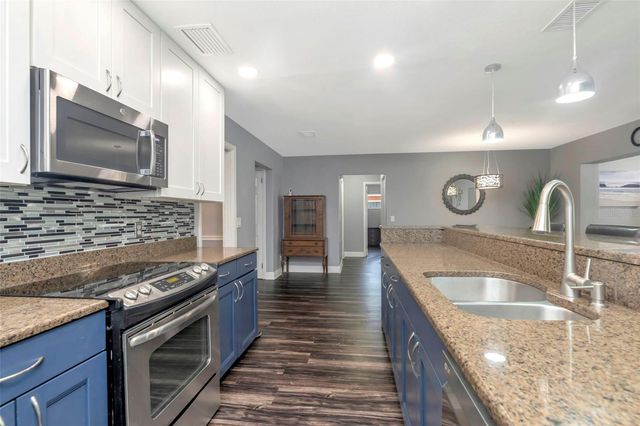 1424 STEWART BOULEVARD, Clearwater, FL 33764