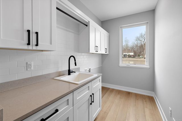 5847 Heights Drive, Sterling Heights, MI 48314