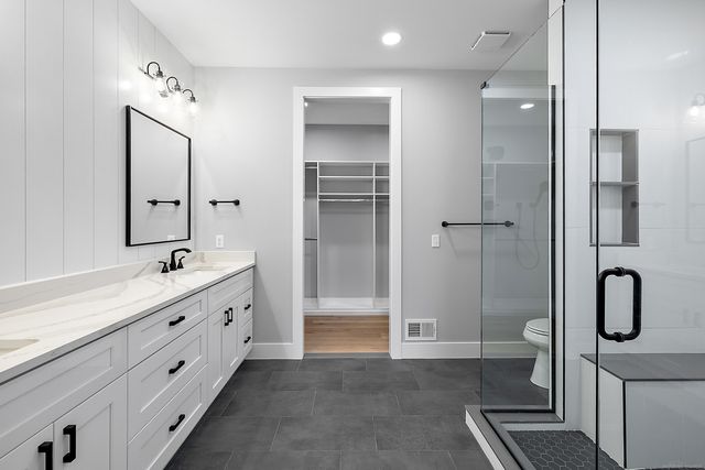 5847 Heights Drive, Sterling Heights, MI 48314