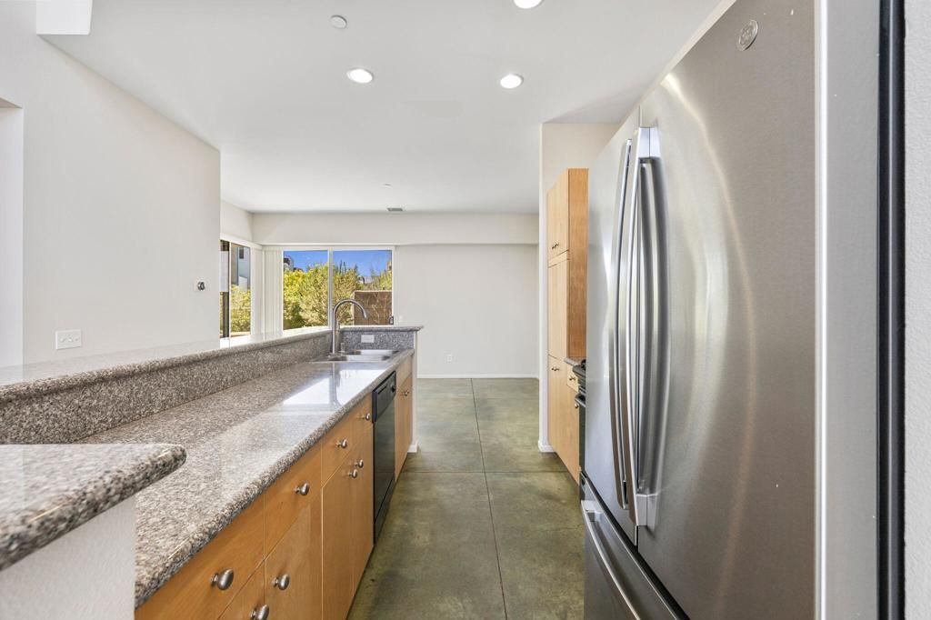 Image 18 of property listing at 231 Breeze Loop, Palm Springs, CA 92262