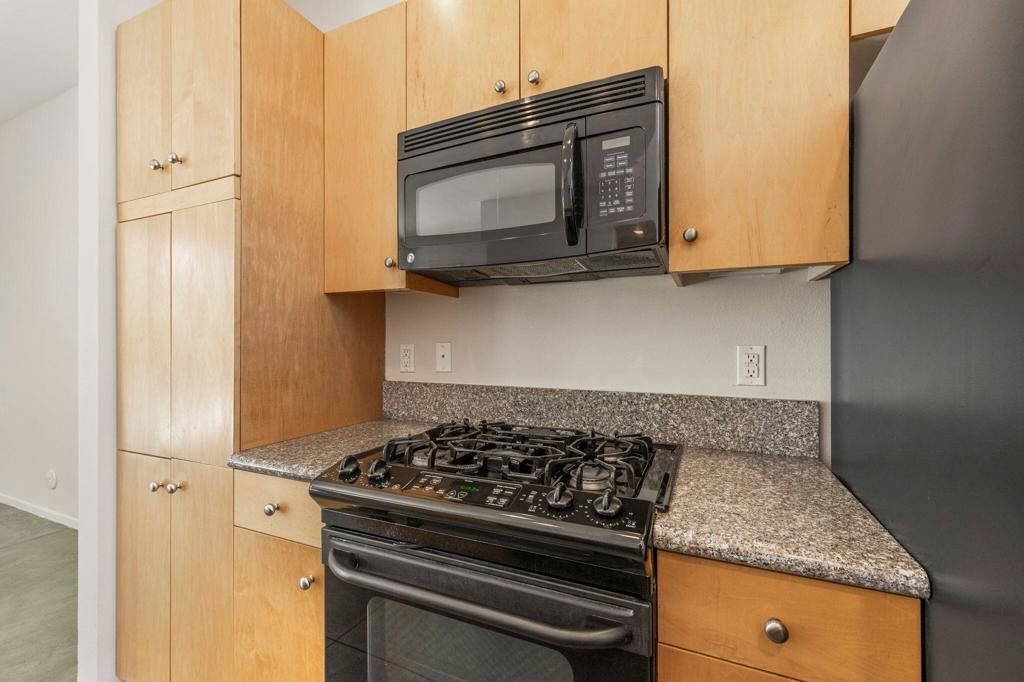Image 20 of property listing at 231 Breeze Loop, Palm Springs, CA 92262