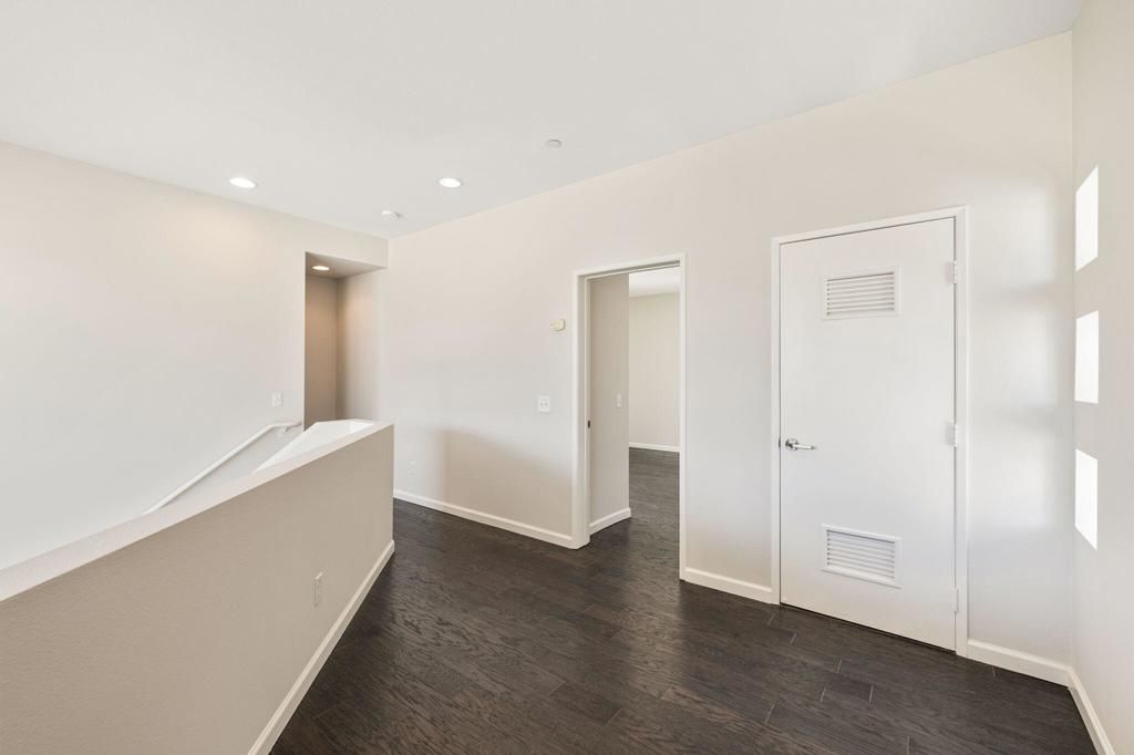 Image 28 of property listing at 231 Breeze Loop, Palm Springs, CA 92262
