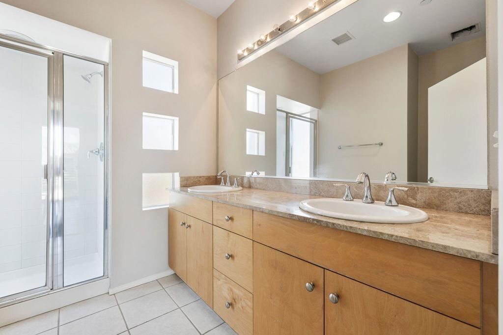 Image 35 of property listing at 231 Breeze Loop, Palm Springs, CA 92262