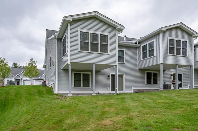 10 Abenaki Circle, Merrimack, NH 03054