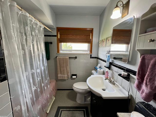 16624 Bettmar Street, Roseville, MI 48066