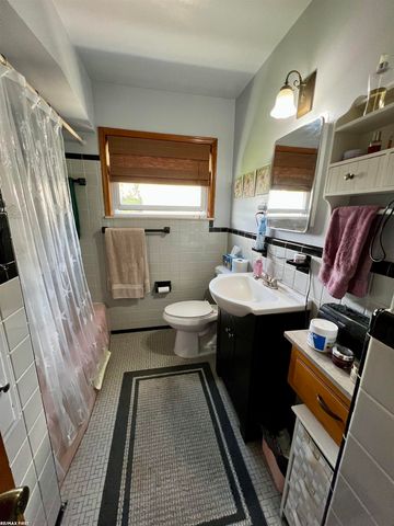 16624 Bettmar Street, Roseville, MI 48066