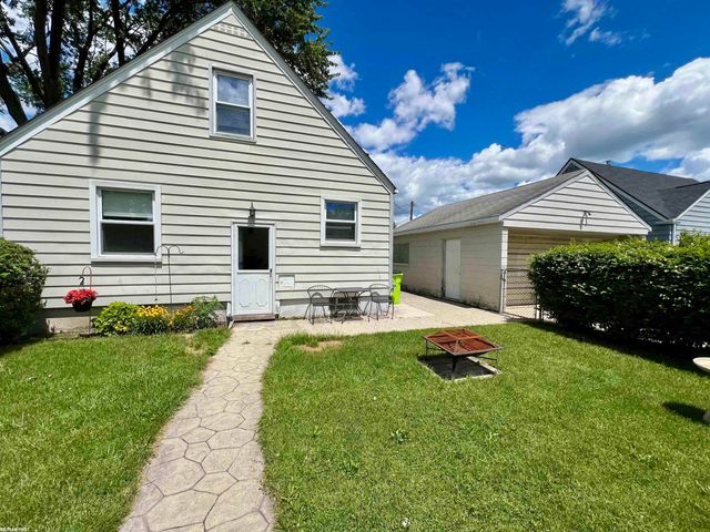 16624 Bettmar Street, Roseville, MI 48066
