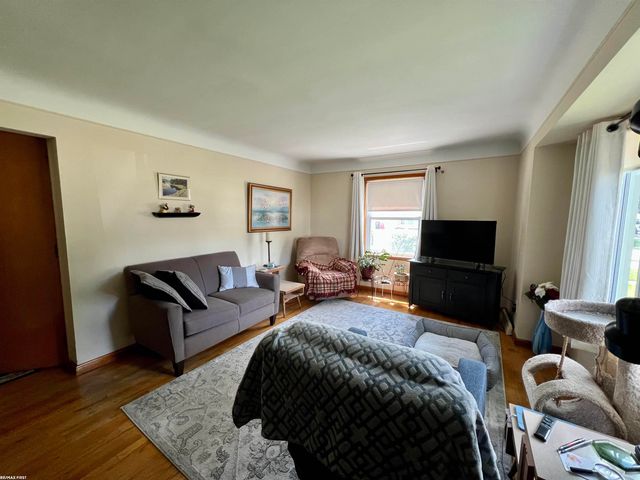 16624 Bettmar Street, Roseville, MI 48066