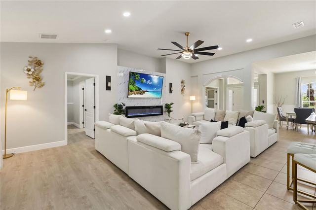 3014 SAND STONE CIRCLE, St Cloud, FL 34772