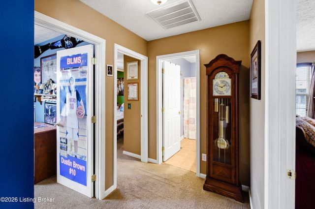 664 Oak Grove Blvd, Shepherdsville, KY 40165