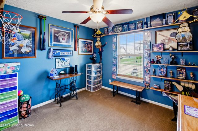 664 Oak Grove Blvd, Shepherdsville, KY 40165