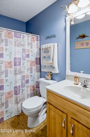 664 Oak Grove Blvd, Shepherdsville, KY 40165