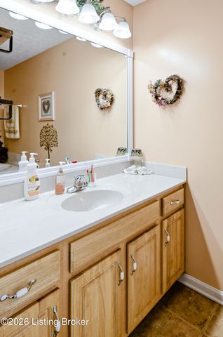 664 Oak Grove Blvd, Shepherdsville, KY 40165