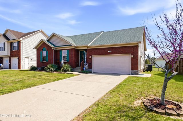 664 Oak Grove Blvd, Shepherdsville, KY 40165
