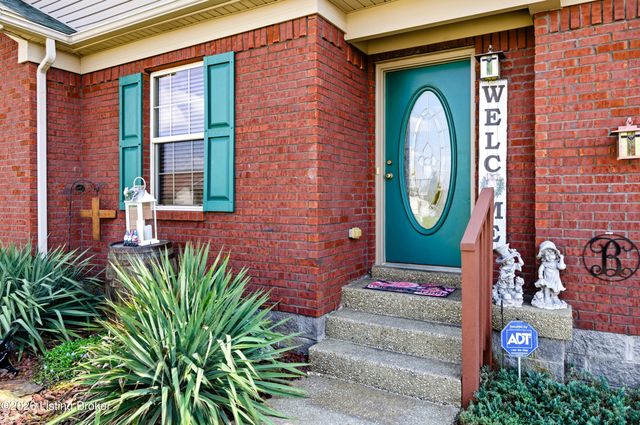 664 Oak Grove Blvd, Shepherdsville, KY 40165