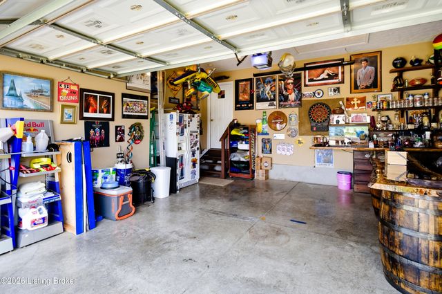 664 Oak Grove Blvd, Shepherdsville, KY 40165