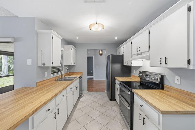 14801 PERRIWINKLE PLACE, Tampa, FL 33625
