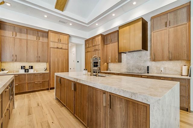 17720 ROYAL EAGLE LANE, Lutz, FL 33549