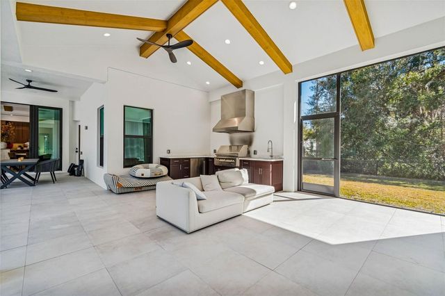 17720 ROYAL EAGLE LANE, Lutz, FL 33549
