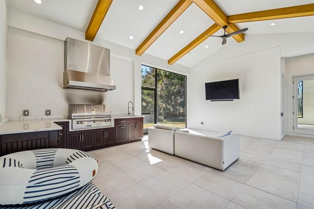 17720 ROYAL EAGLE LANE, Lutz, FL 33549