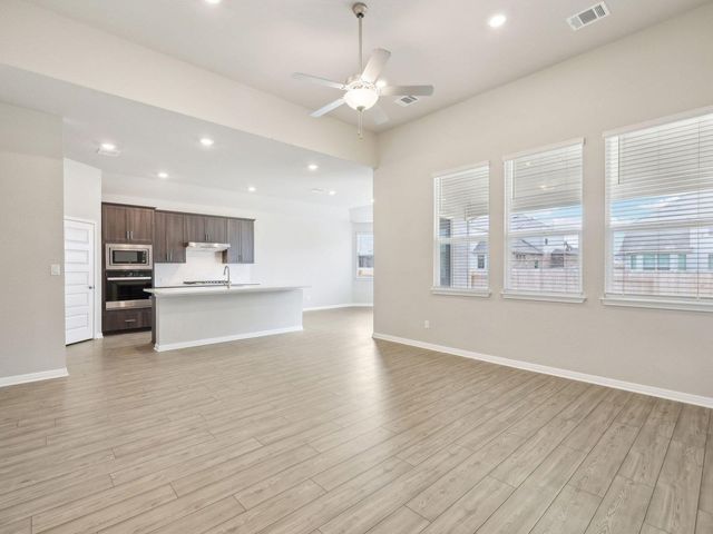 1812 South Main ST, Kyle, TX 78640