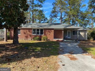 843 Prosperity Drive, Swainsboro, GA 30401