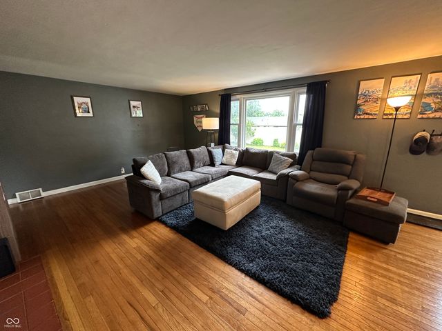 811 Shadowlawn Avenue, Greencastle, IN 46135