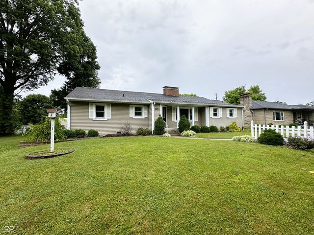 811 Shadowlawn Avenue, Greencastle, IN 46135
