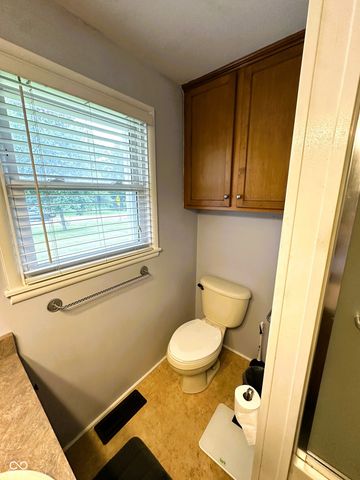 811 Shadowlawn Avenue, Greencastle, IN 46135