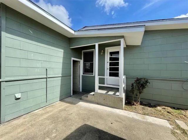 4814 Dody St, Corpus Christi, TX 78413
