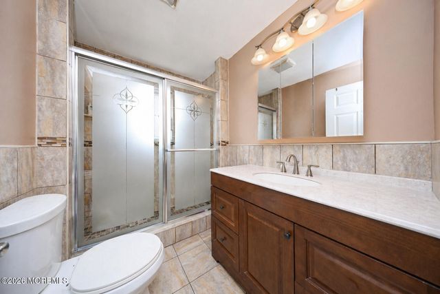 34 Evergreen Place, Keansburg, NJ 07734