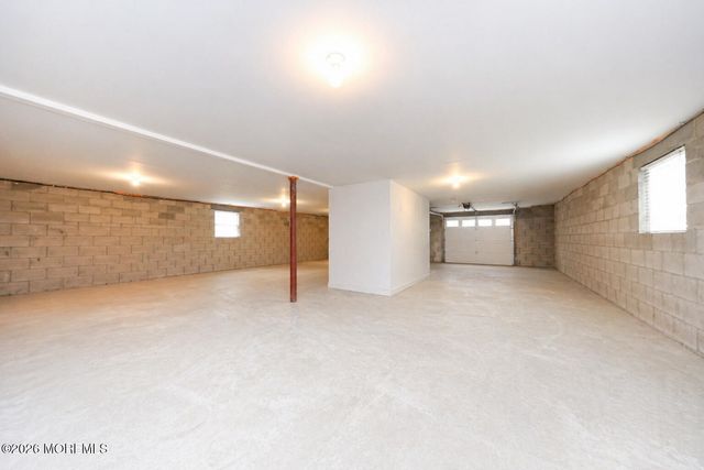 34 Evergreen Place, Keansburg, NJ 07734